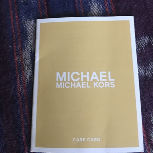 Michael Kors Medium sized MK backpack - Picture 2 of 8